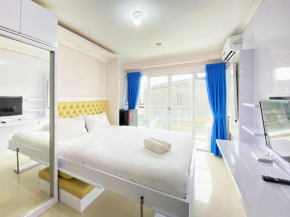 Best Location Studio Room at Gateway Pasteur Apartment By Travelio